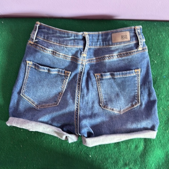 RSQ Sunset High Rise Denim Shorts Button Front Size 8 Girl’s Jean Cutoffs - Picture 2 of 4